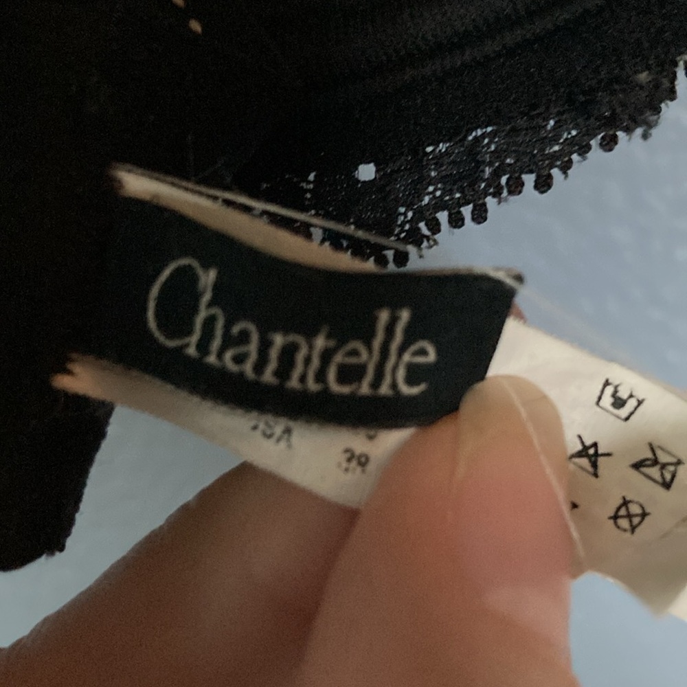 Rive Gauche Full Coverage T-Shirt Bra by CHANTELLE. Black.Underwire. Size 38 DDD - Picture 6 of 13
